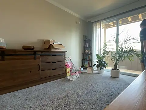 MissSwitch online show from 03/19/25, 06:01