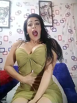 Snapshot of Rosy_sexxx chatting on 11/21/25, 12:43 Rosy sexxx online show from 11/21/25, 12:43