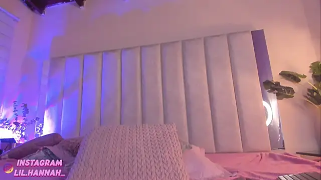 lil hanna18 online show from 02/21/25, 10:50