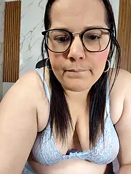 kiara scottt online show from 03/16/26, 08:40