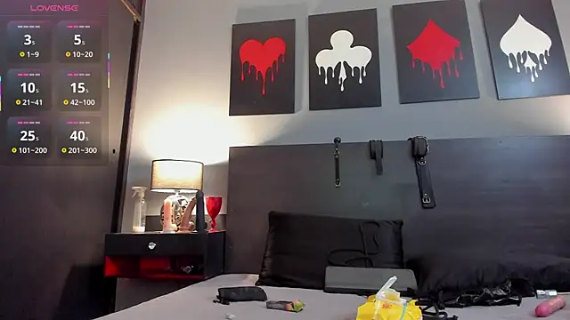 Samantha Mouret online show from 12/18/25, 05:19