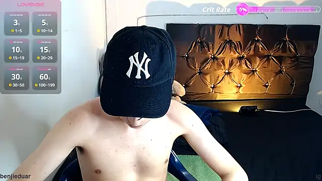 benji hoter online show from 11/04/25, 10:42