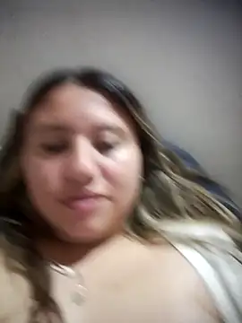 eimy collinssss online show from 12/14/25, 04:51