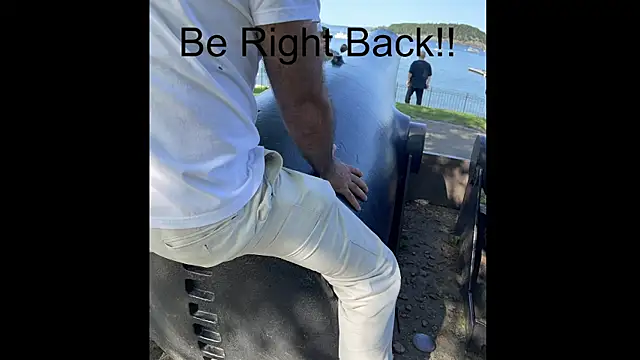 Snapshot of bear_russian_hunk chatting on 11/25/25, 02:06 bear russian hunk online show from 11/25/25, 02:06