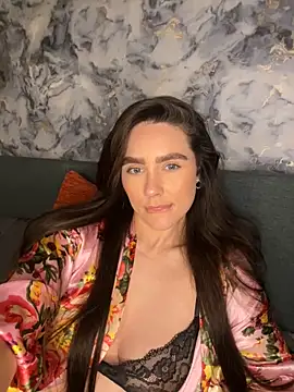 EmmaRosalie online show from 02/08/25, 12:49