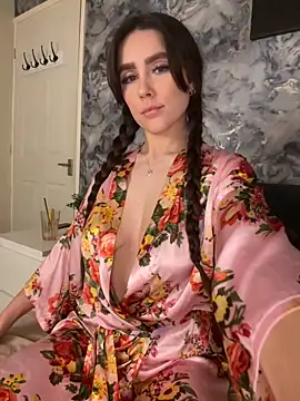 EmmaRosalie online show from 02/23/25, 03:35