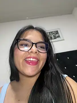 SophieHarris  online show from 04/18/26, 04:16