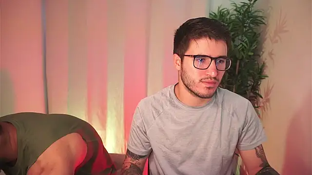 Snapshot of dam0n_fr0st chatting on 02/21/26, 07:59 dam0n fr0st online show from 02/21/26, 07:59