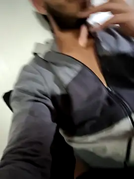 Colby brown03 online show from 10/03/25, 07:22