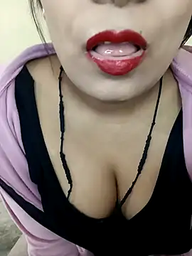 Kavya-111 online show from 12/18/24, 03:44