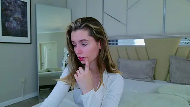 MarybethSnow online show from 12/29/24, 11:08