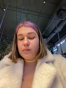 SuzieMurray online show from 12/20/24, 01:00