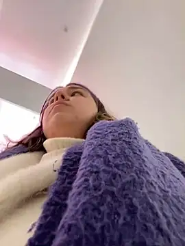 SuzieMurray online show from 12/21/24, 09:23