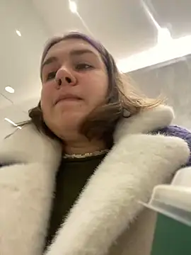 SuzieMurray online show from 12/24/24, 10:33