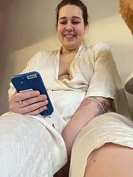 SuzieMurray online show from 11/11/25, 12:27