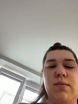 SuzieMurray online show from 04/22/26, 08:17