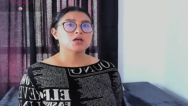 lorymoon online show from 12/06/24, 07:01