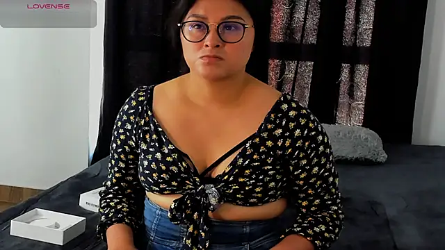 lorymoon online show from 12/14/24, 06:41