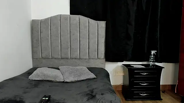 lorymoon online show from 12/23/24, 06:58