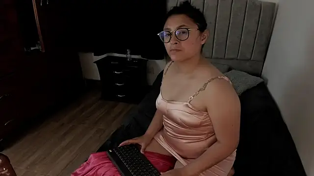 lorymoon online show from 01/17/25, 01:15