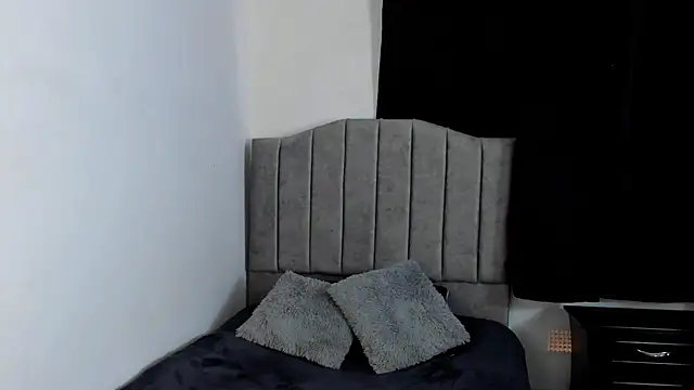 lorymoon online show from 02/05/25, 08:46