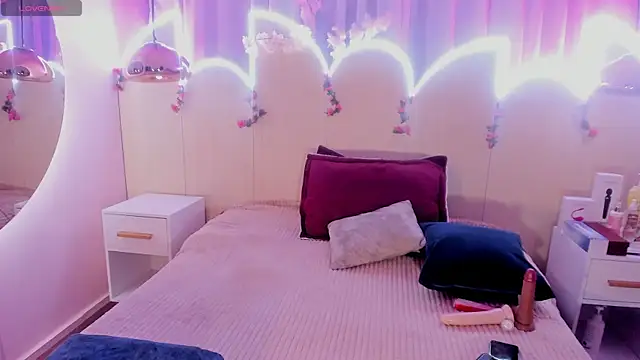 Laurentdupont04 online show from 03/23/25, 03:21