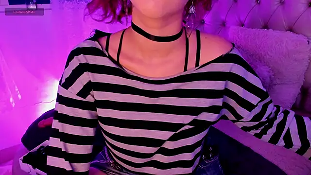 AlexaFoxy18 online show from 03/07/25, 04:46