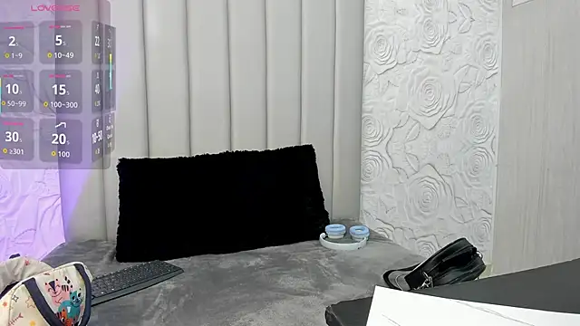 AlexaFoxy18 online show from 02/17/26, 07:27