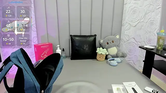 AlexaFoxy18 online show from 08/01/26, 06:12