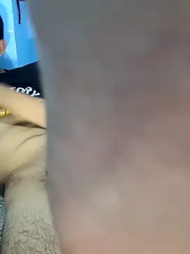 charlesss19 online show from 11/20/25, 11:26