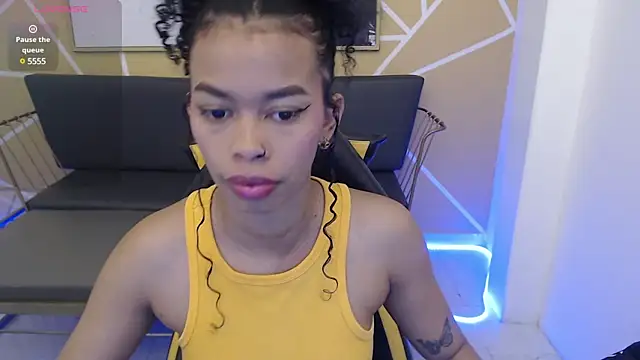 Shenna brunette  online show from 03/12/25, 01:08