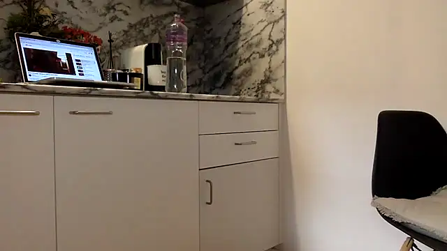 brazilianbbinuk online show from 03/18/25, 07:52