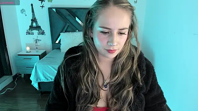 Snapshot of Dana_martinezz chatting on 01/19/25, 03:18 Dana martinezz online show from 01/19/25, 03:18