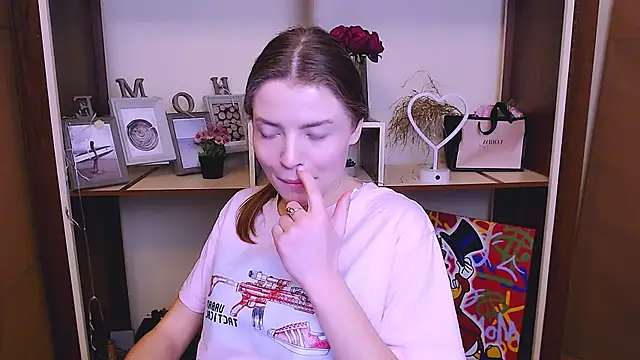 MissOliviaa  online show from 01/25/25, 09:47