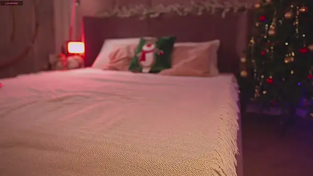 Smiley Mia online show from 12/03/25, 05:15