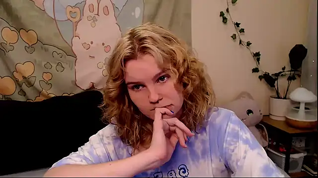 Moona xx online show from 06/24/26, 10:31