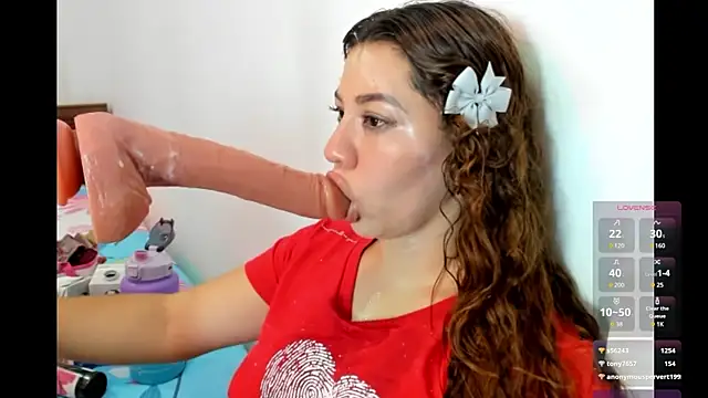 hade cute online show from 01/17/25, 09:39