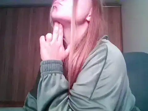 Evasapples online show from 09/12/25, 11:10