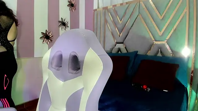 Snapshot of maria_paulac chatting on 12/19/24, 04:56 maria paulac online show from 12/19/24, 04:56