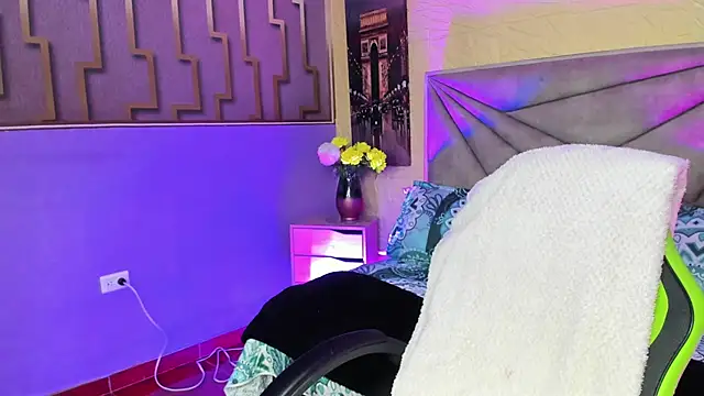 Snapshot of maria_paulac chatting on 09/19/25, 04:58 maria paulac online show from 09/19/25, 04:58