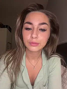 Snapshot of clobunny10 chatting on 02/17/26, 10:38 clobunny10 online show from 02/17/26, 10:38