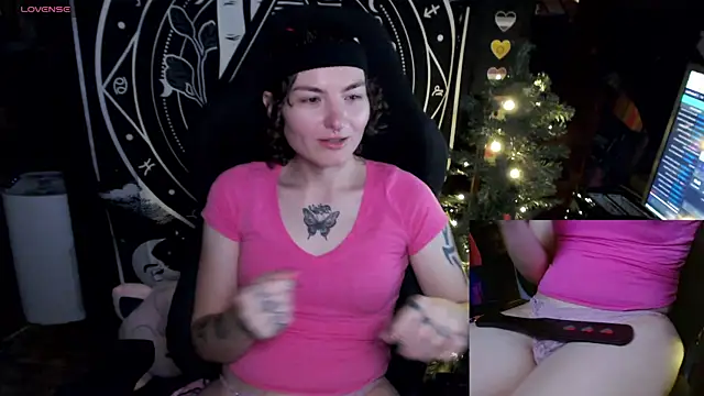 Snapshot of BrandiWRLD_999 chatting on 12/23/24, 09:08 BrandiWRLD 999 online show from 12/23/24, 09:08