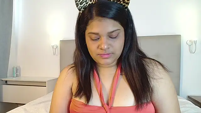 Snapshot of caaatalinalina chatting on 12/16/24, 08:16 caaatalinalina online show from 12/16/24, 08:16