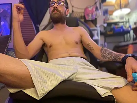 slutty guy12 online show from 01/28/25, 03:04