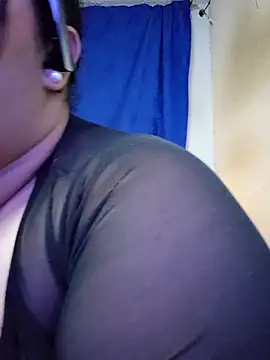 valeriadiax online show from 04/17/26, 06:49