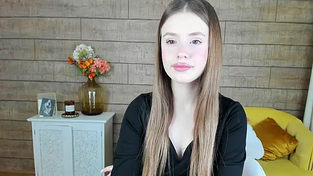 MilanaBalmain online show from 02/10/25, 05:25