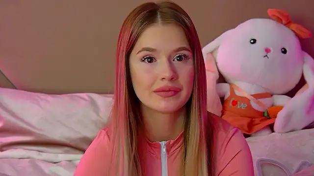 MilanaBalmain online show from 03/03/25, 04:47