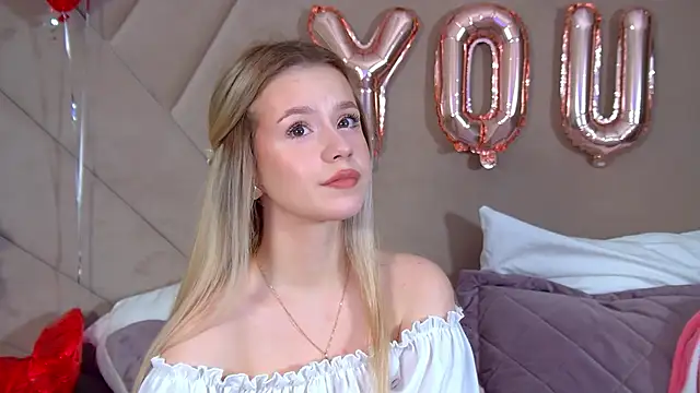 MilanaBalmain online show from 02/20/26, 04:20