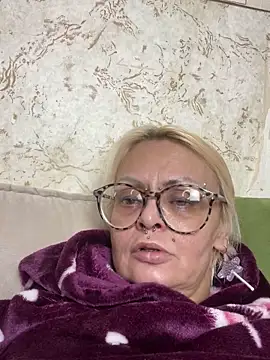 Gardener of Illusions online show from 02/06/25, 02:37