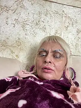 Gardener of Illusions online show from 03/09/25, 01:35